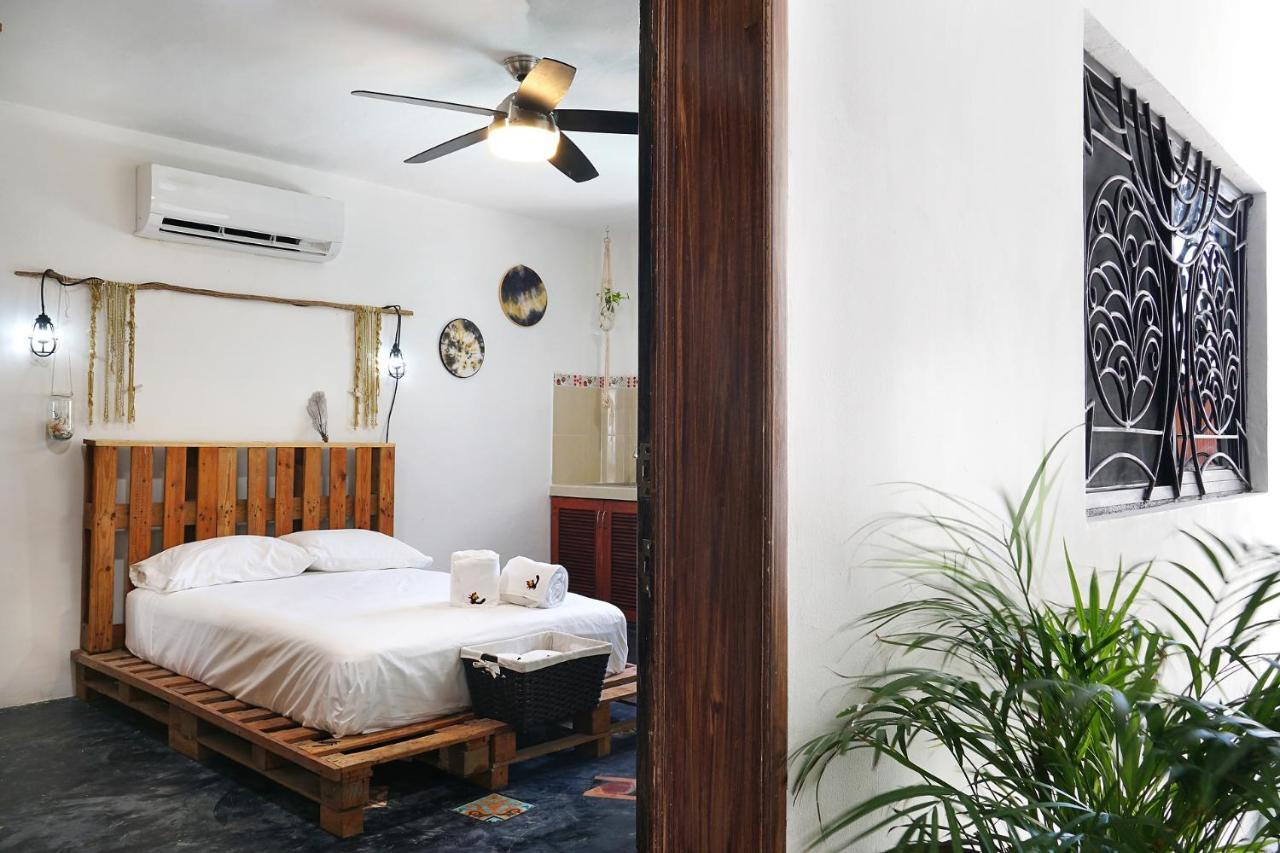 بلايا ديل كارمن Red Panda Hostal المظهر الخارجي الصورة