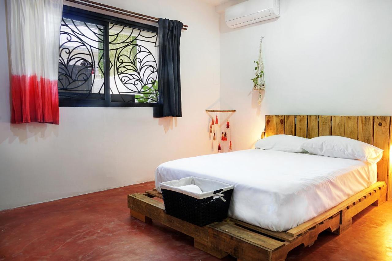 بلايا ديل كارمن Red Panda Hostal المظهر الخارجي الصورة